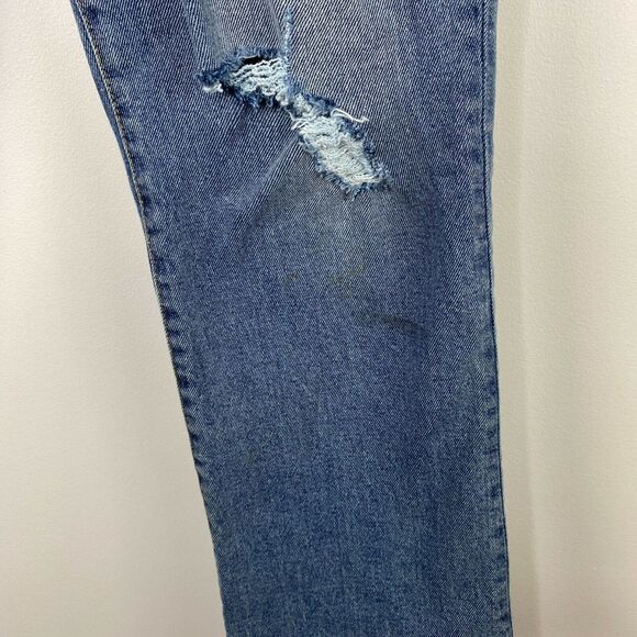 GAP Denim Light Wash Distressed Crop Flare Jeans Womens Size 31 Tall - Picture 2 of 10